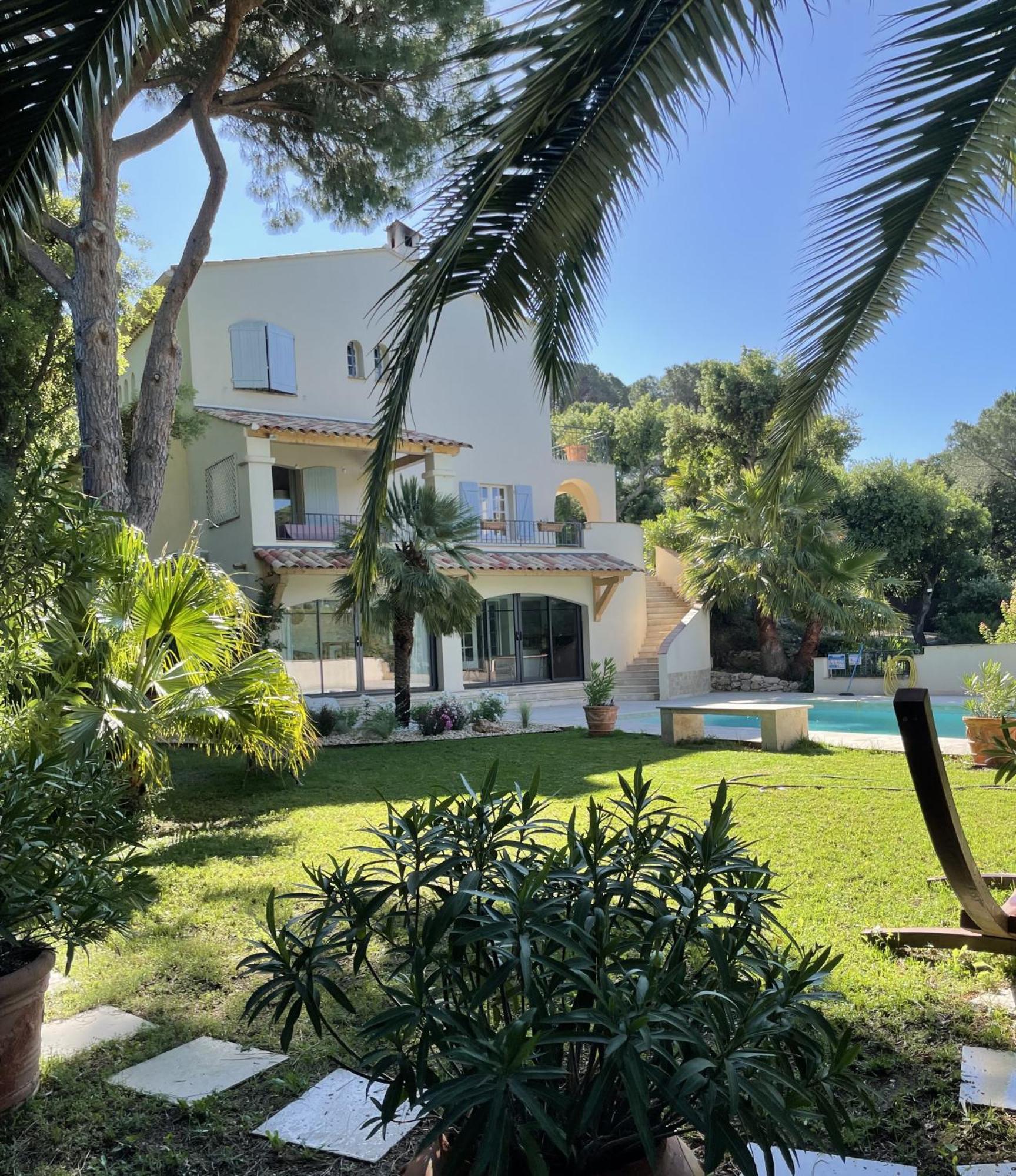 Hotel La Beluga Sainte-Maxime Exteriér fotografie